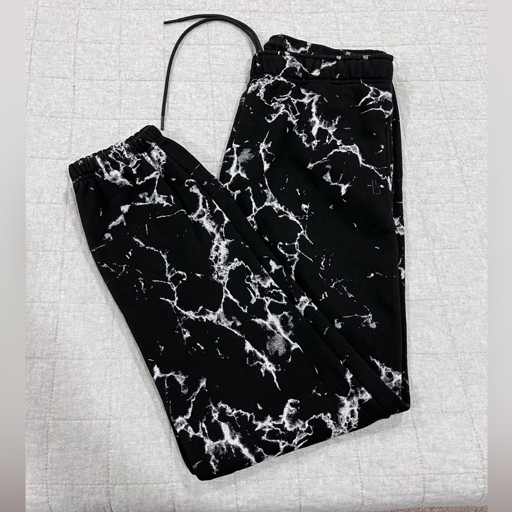 Buffbunny Untamed Jogger Black Marble Print Medium